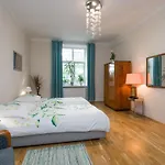 Style4Rent River Bank Old Town Apartment